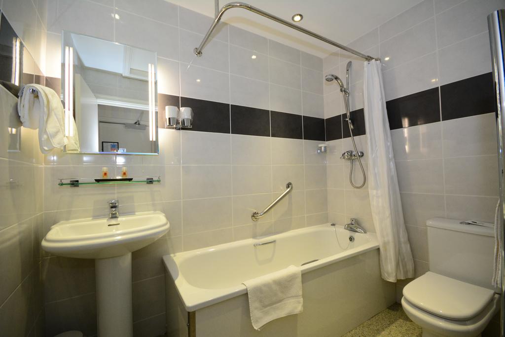 The Crescent Hotel 3*