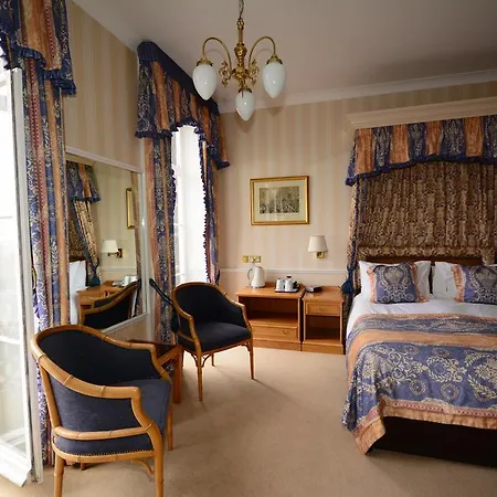 The Crescent Hotel Скарборо Экстерьер фото