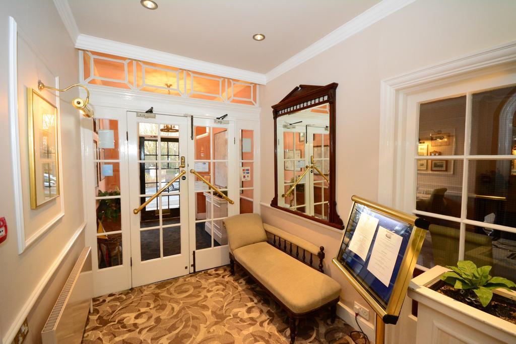 The Crescent Отель 3*