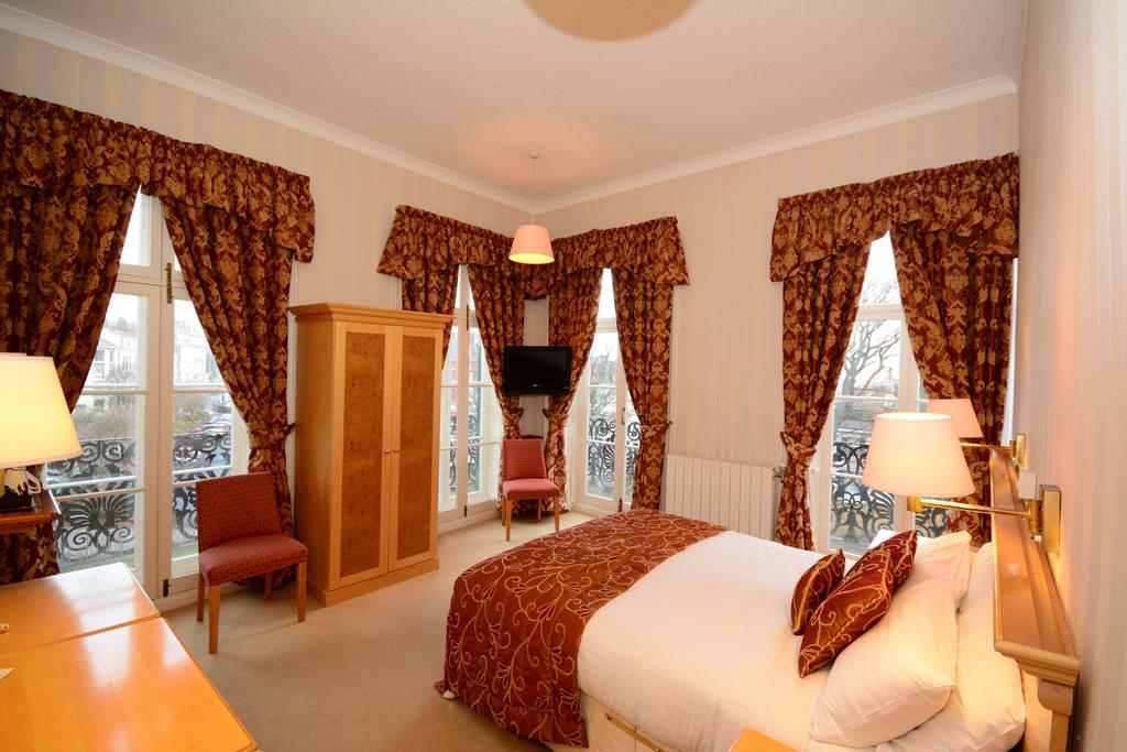 The Crescent 3*