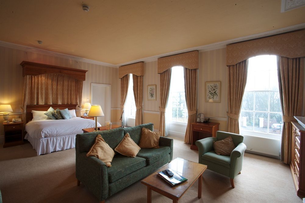 The Crescent 3* Скарборо